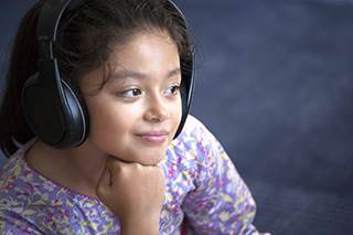 Evidence suggests that music can help pediatric patients handle pain. Evidence suggests that music can help pediatric patients handle pain.