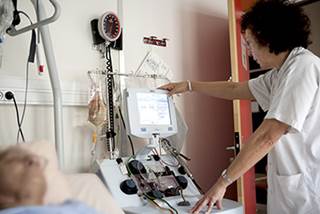 A 20-minute post-infusion cooling time is effective and tolerable for patients treated with scalp cooling to prevent docetaxel-induced alopecia. A 20-minute post-infusion cooling time is effective and tolerable for patients treated with scalp cooling to prevent docetaxel-induced alopecia.
