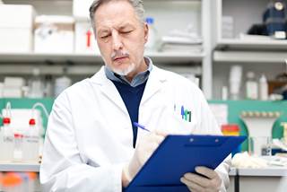 Patients in SPARTAN were randomly assigned to receive either apalutamide or placebo. Patients in SPARTAN were randomly assigned to receive either apalutamide or placebo.