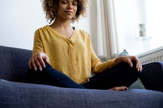 Previous studies demonstrated that mindfulness-based interventions, such as MBCT, could reduce patient distress. Previous studies demonstrated that mindfulness-based interventions, such as MBCT, could reduce patient distress.